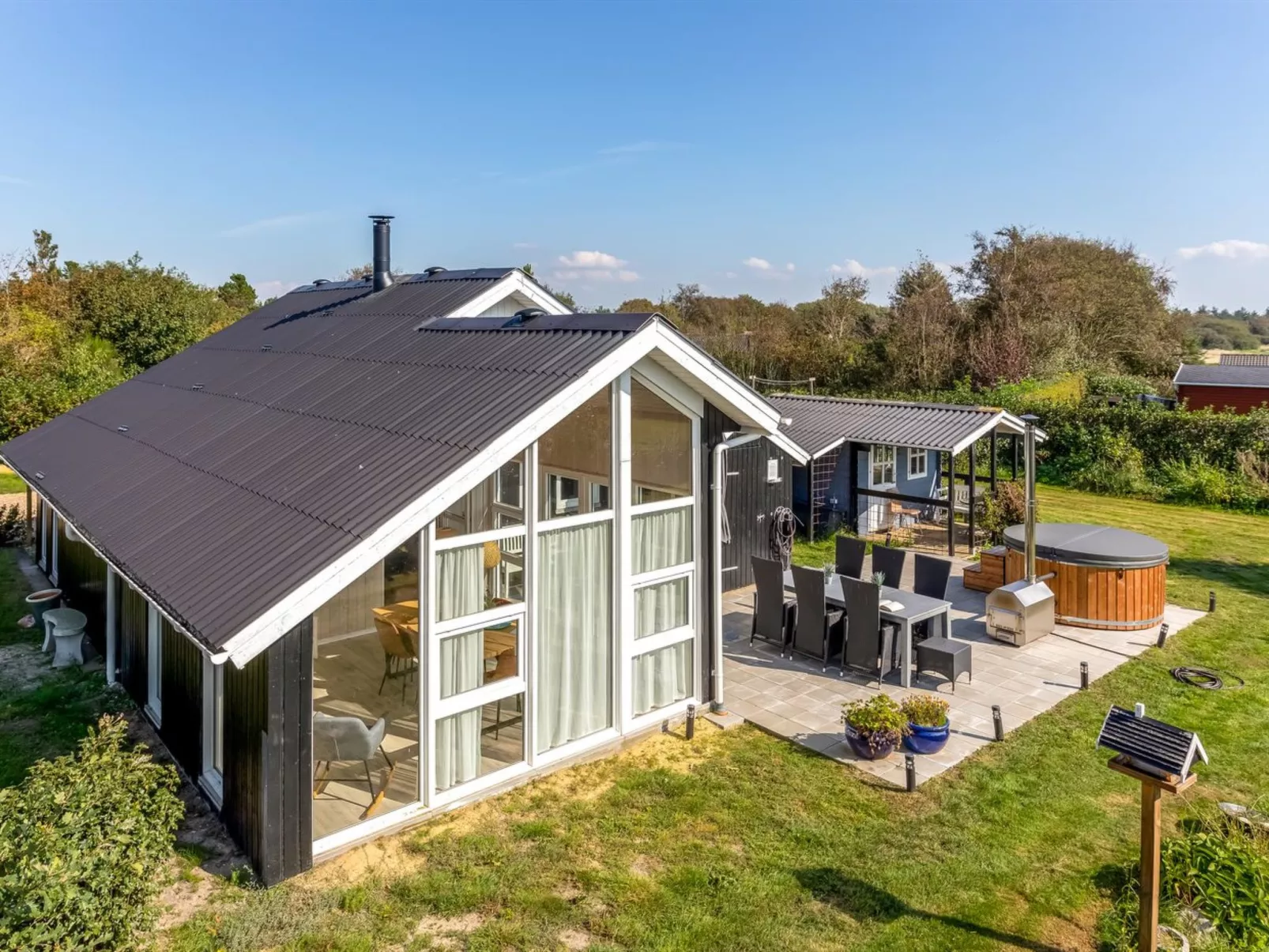 "Gudmundine" - 350m to the fjord