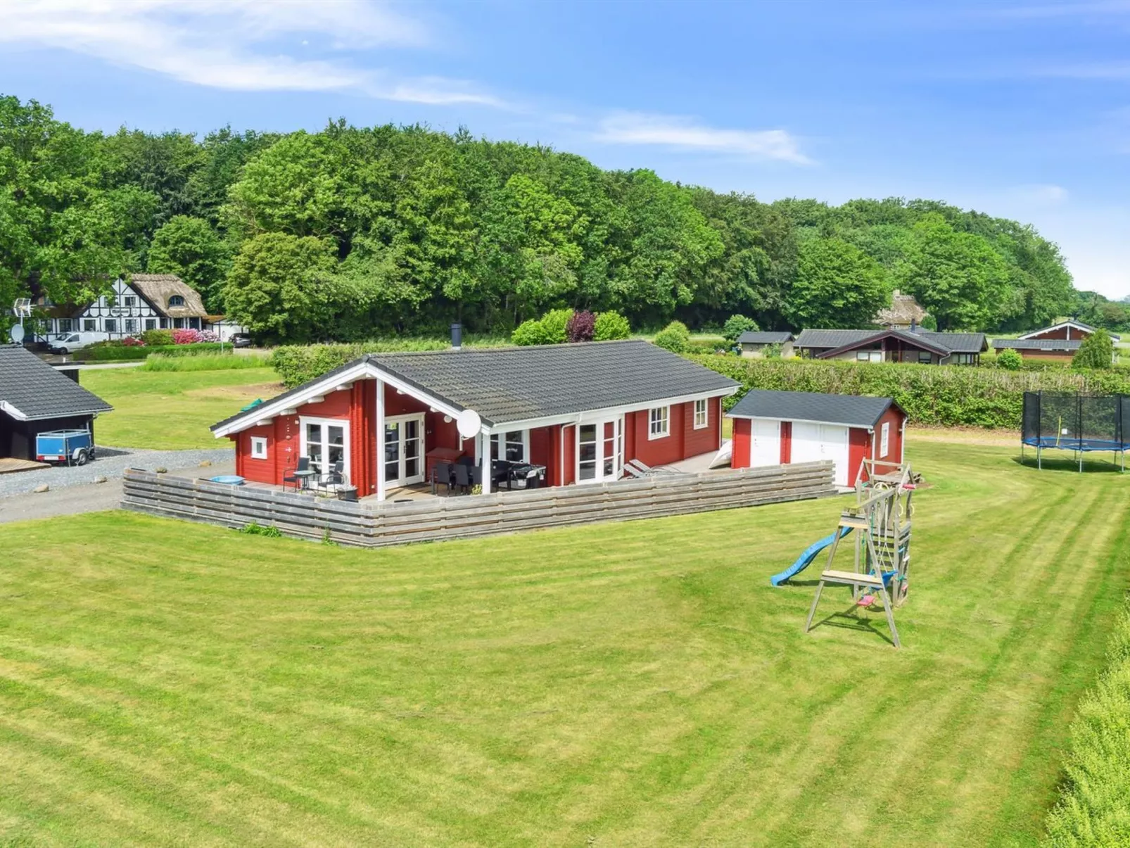 "Anneli" - 600m from the sea