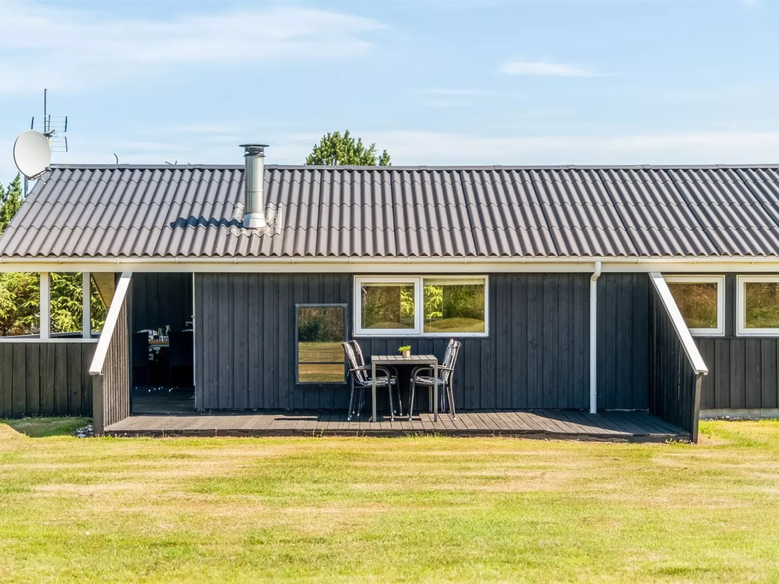 "Guja" - 1km from the sea