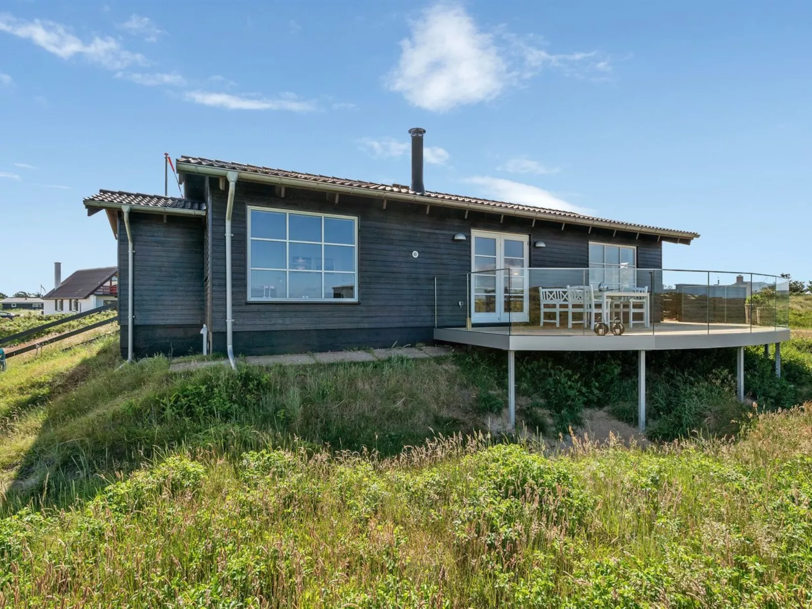 "Ortwin" - 300m from the sea