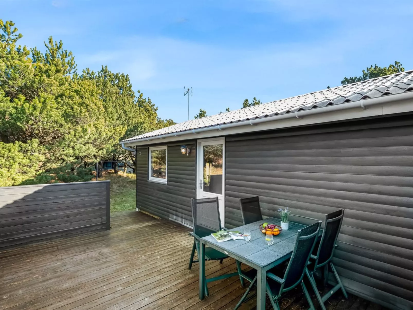 "Jula" - 800m from the sea