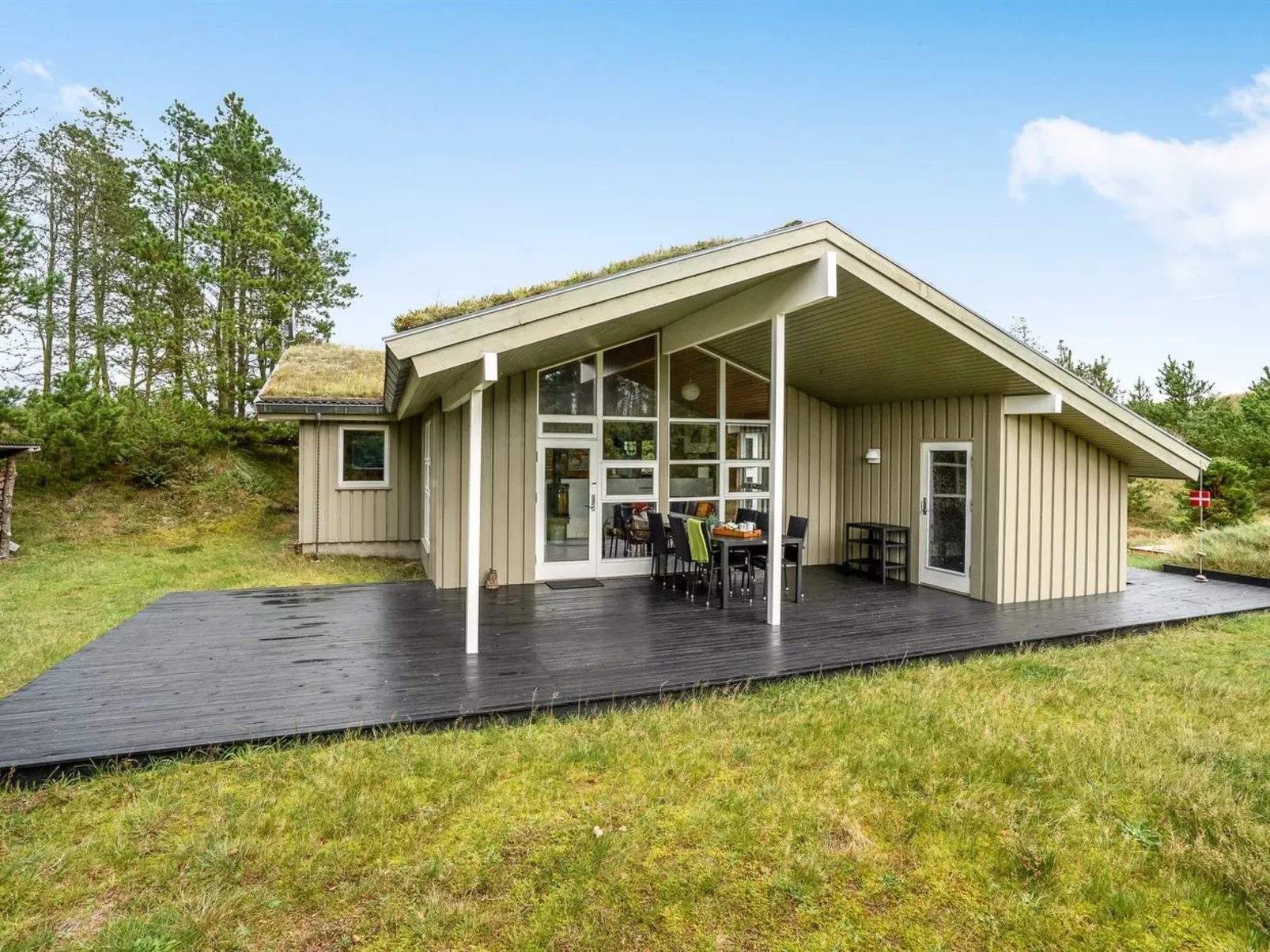 "Hereth" - 700m from the sea