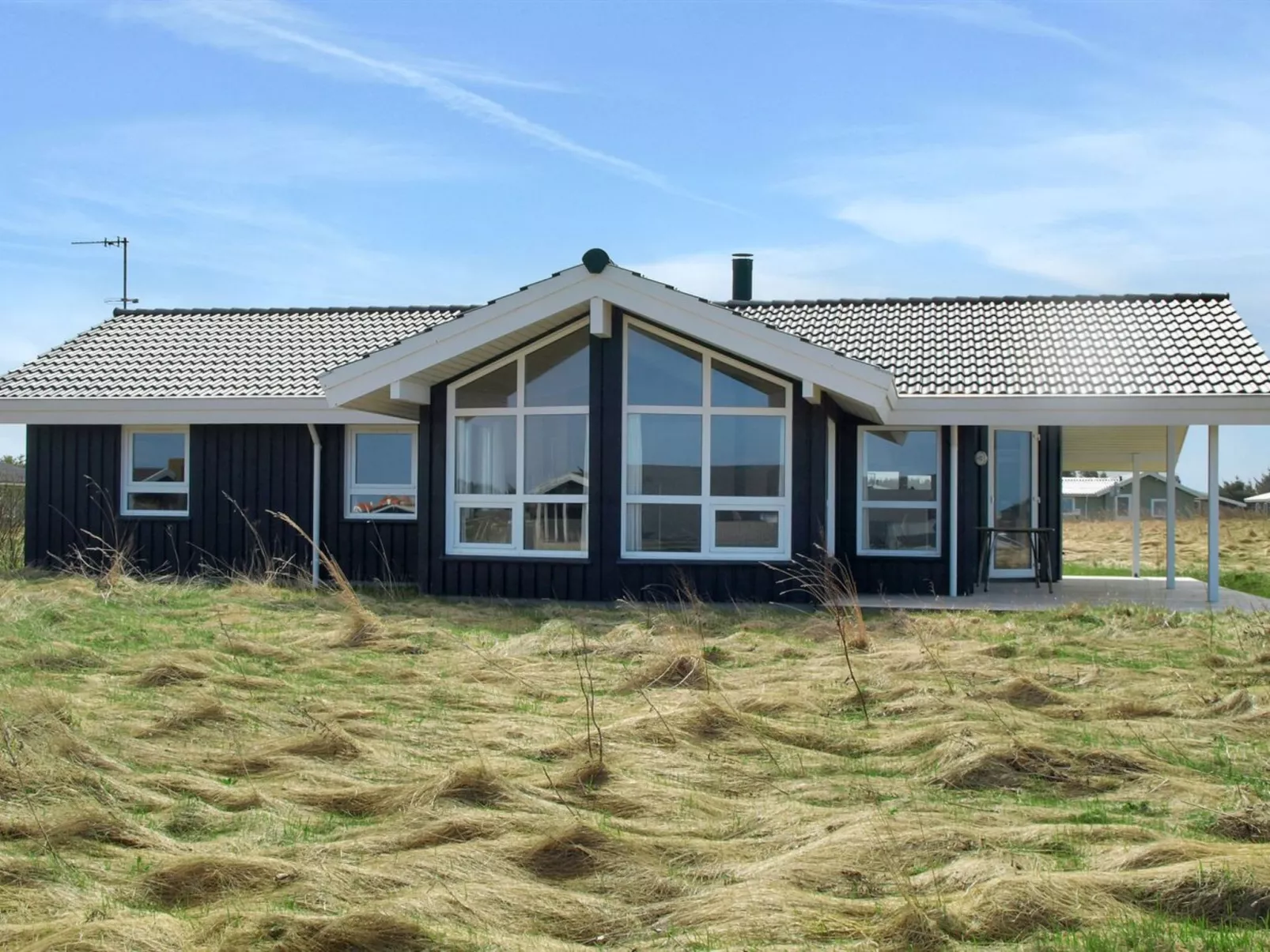 "Alana" - 346m from the sea