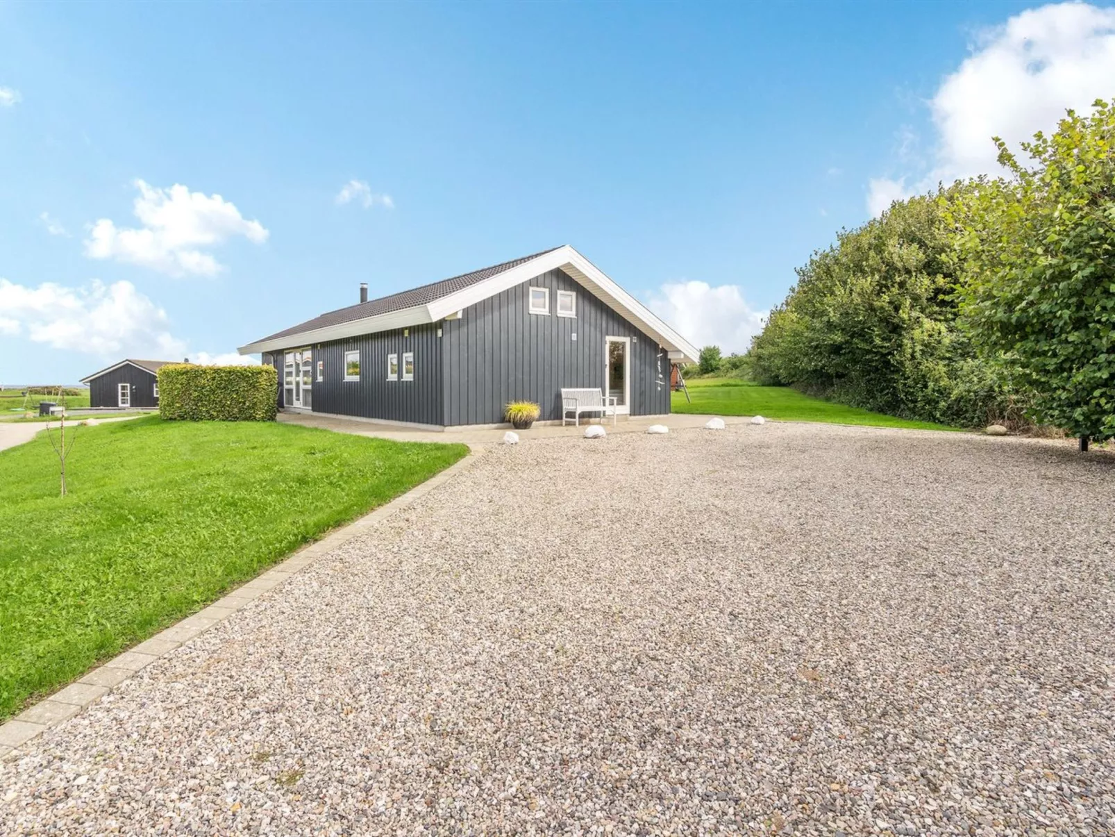 "Deline" - 250m from the sea