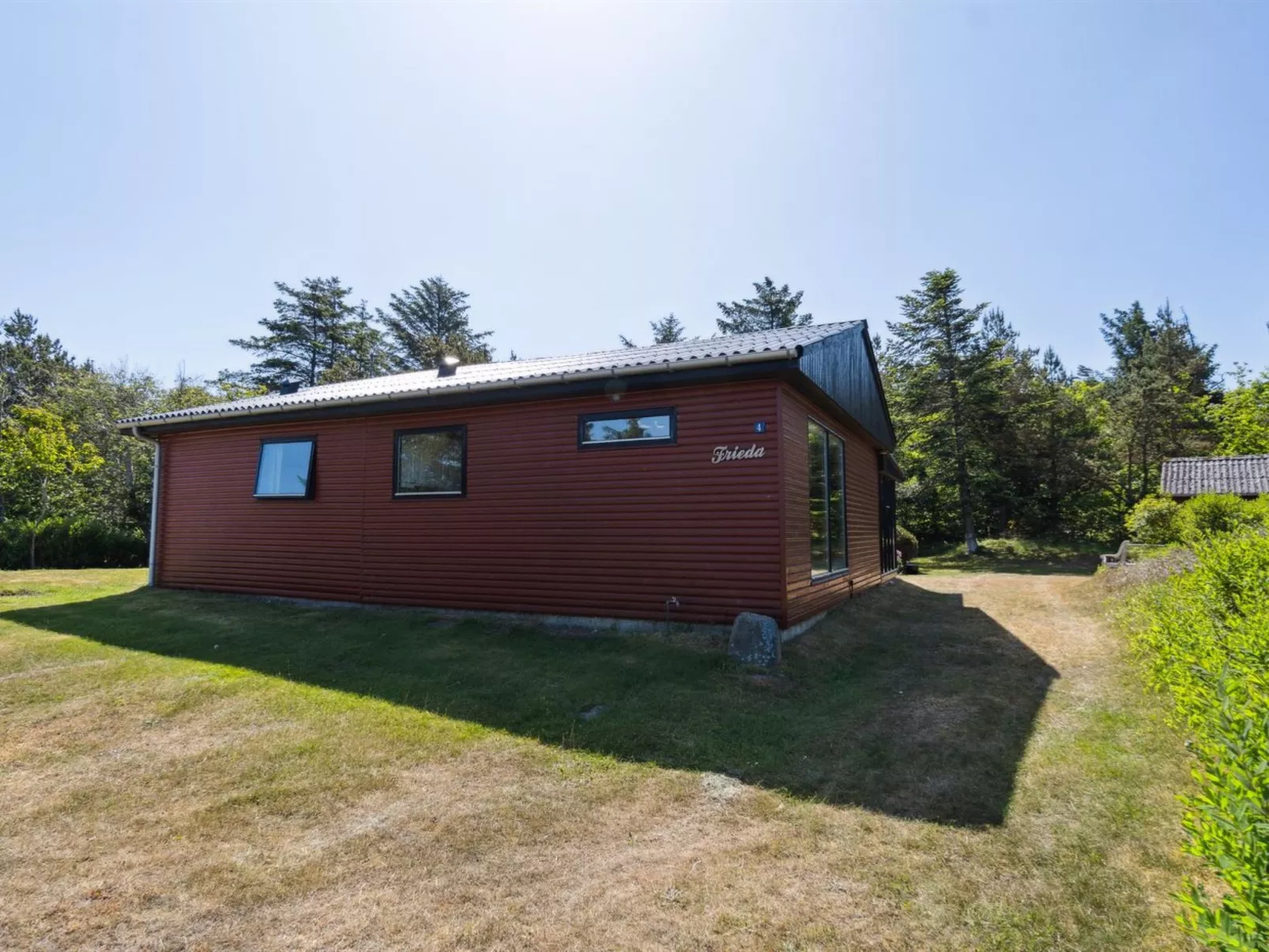 "Lykka" - 950m from the sea