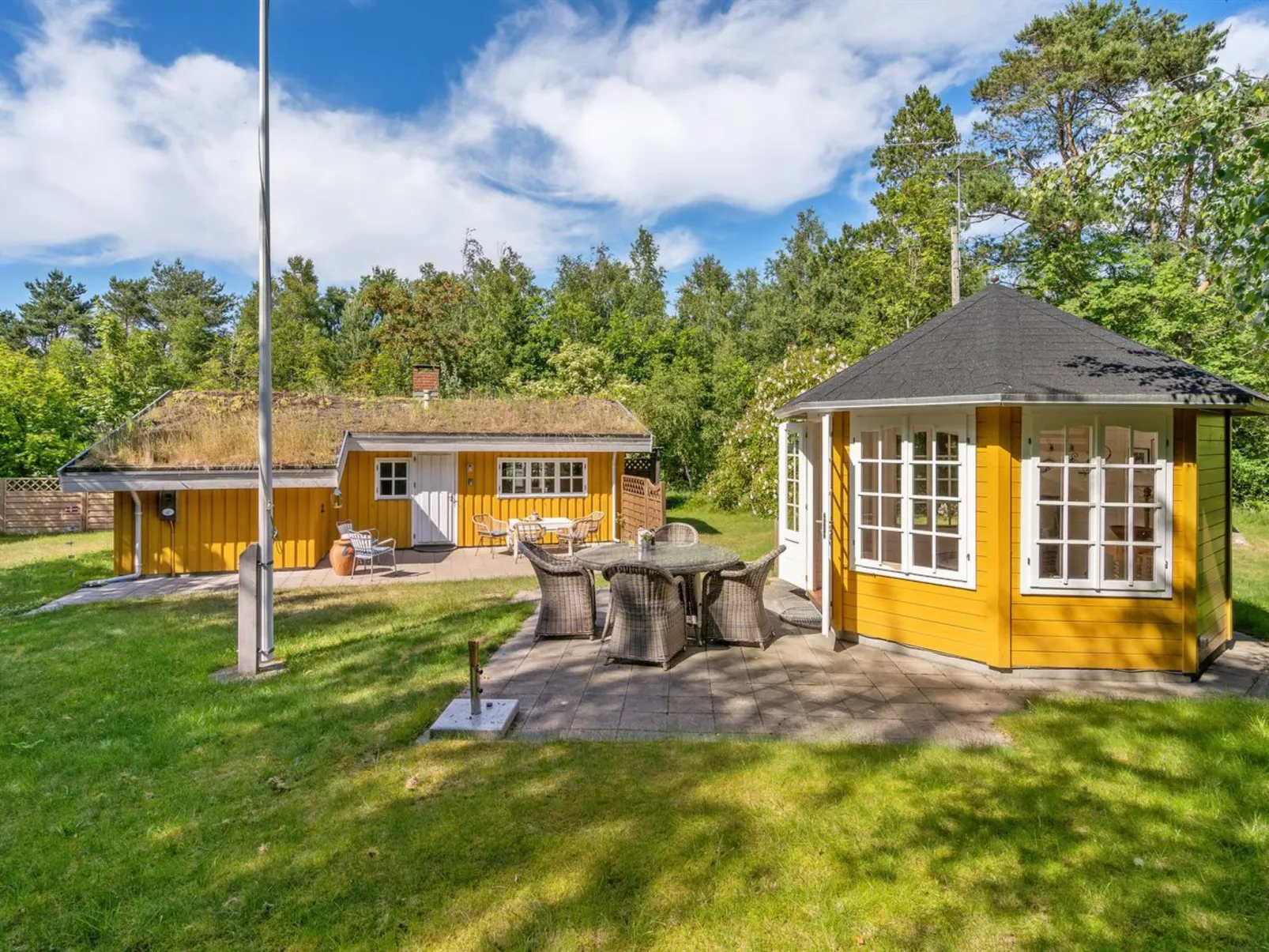 "Mirla" - 300m from the sea