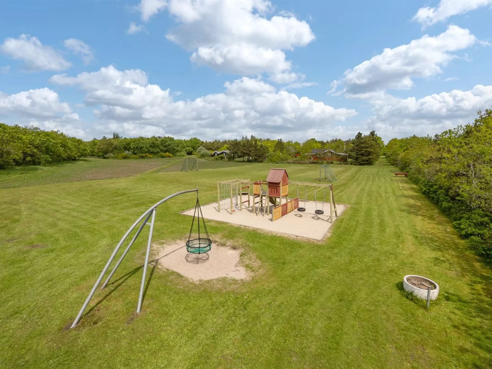 "Halla" - 200m to the fjord