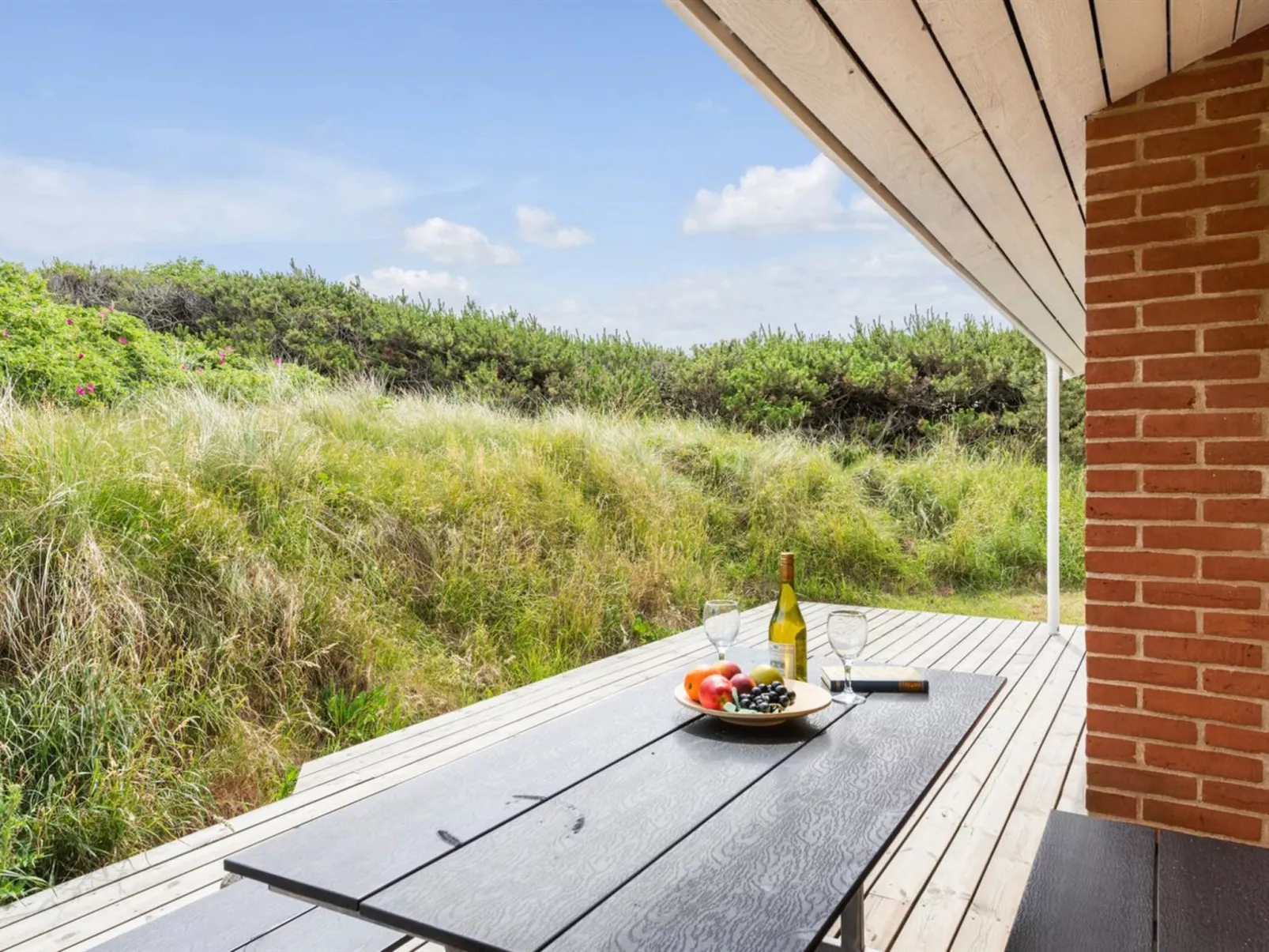 "Annemia" - 200m from the sea