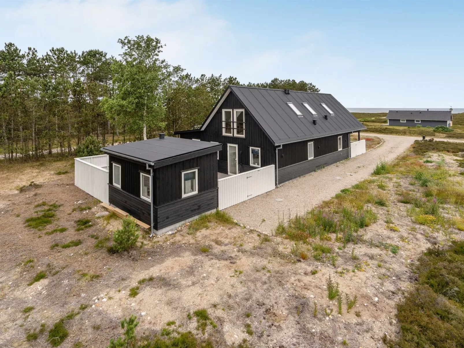 "Alf" - 200m from the sea