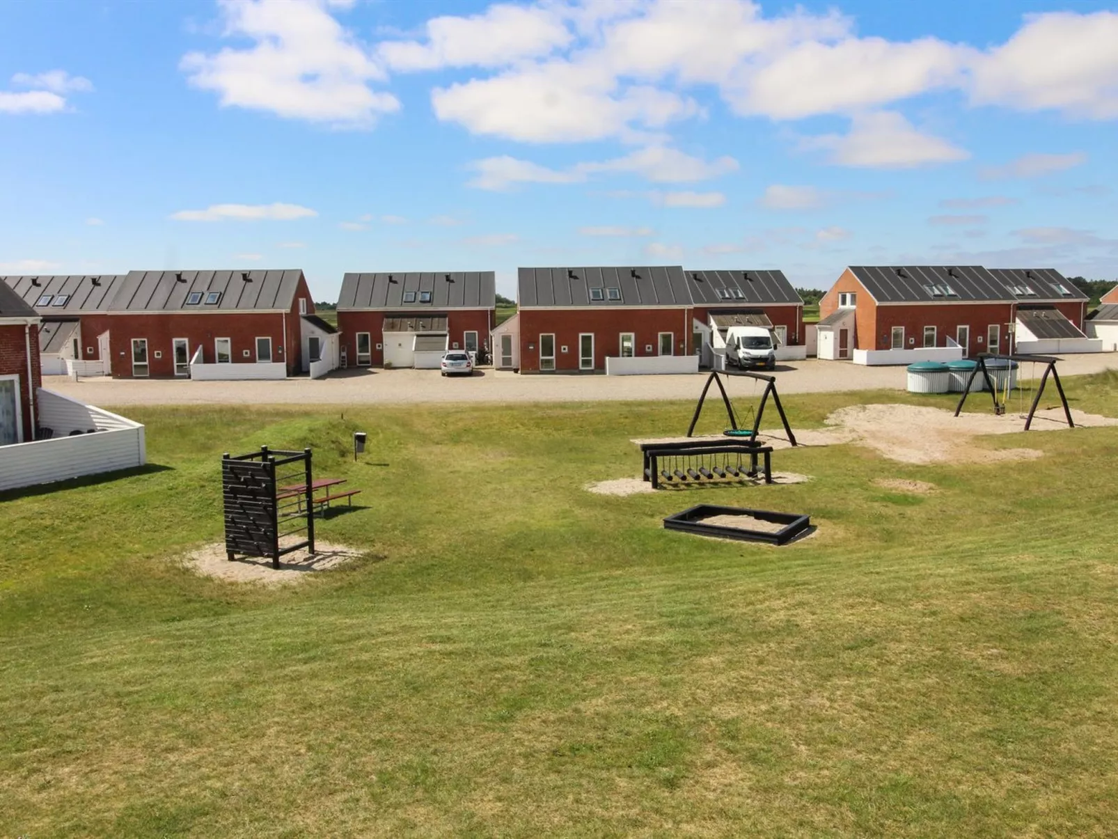 "Rauha" - 2.3km from the sea