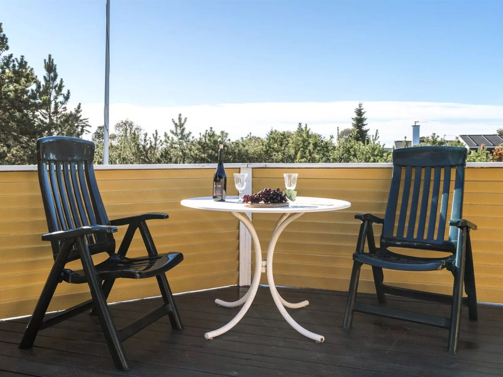 "Jeldrik" - 100m from the sea