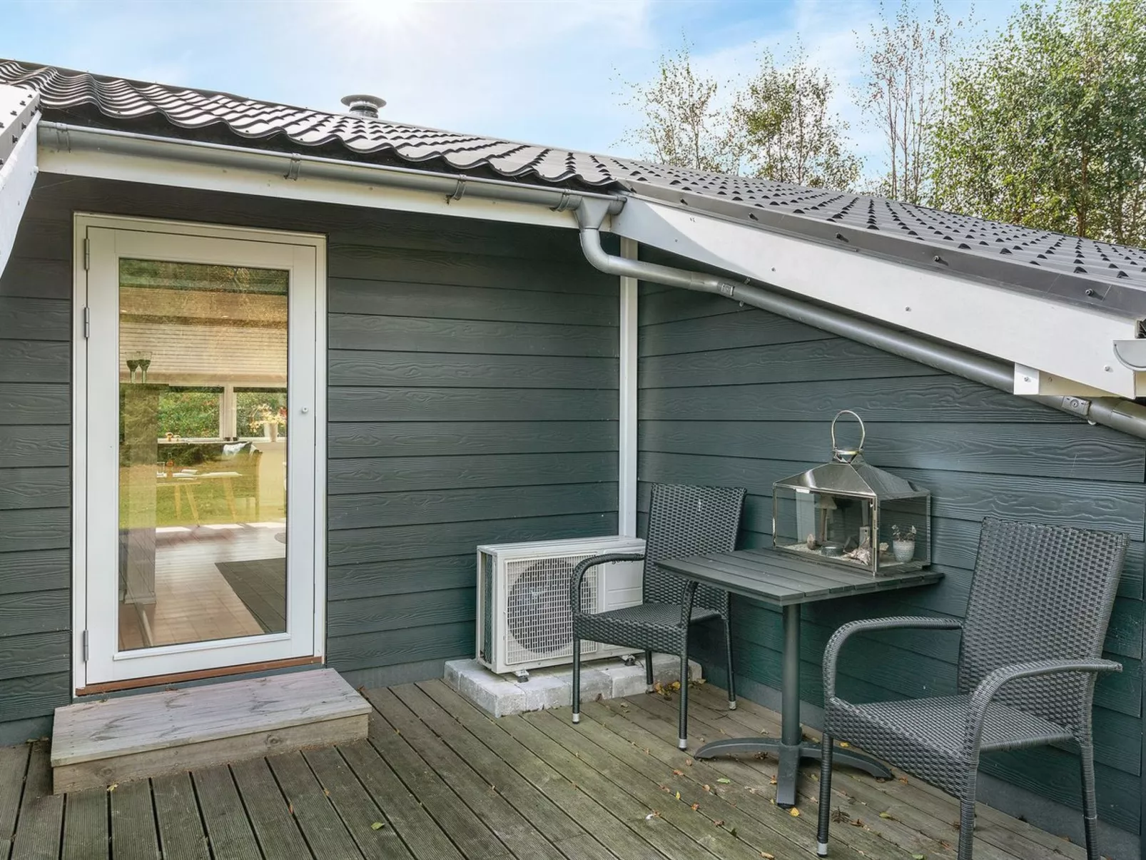 "Erhardt" - 800m from the sea