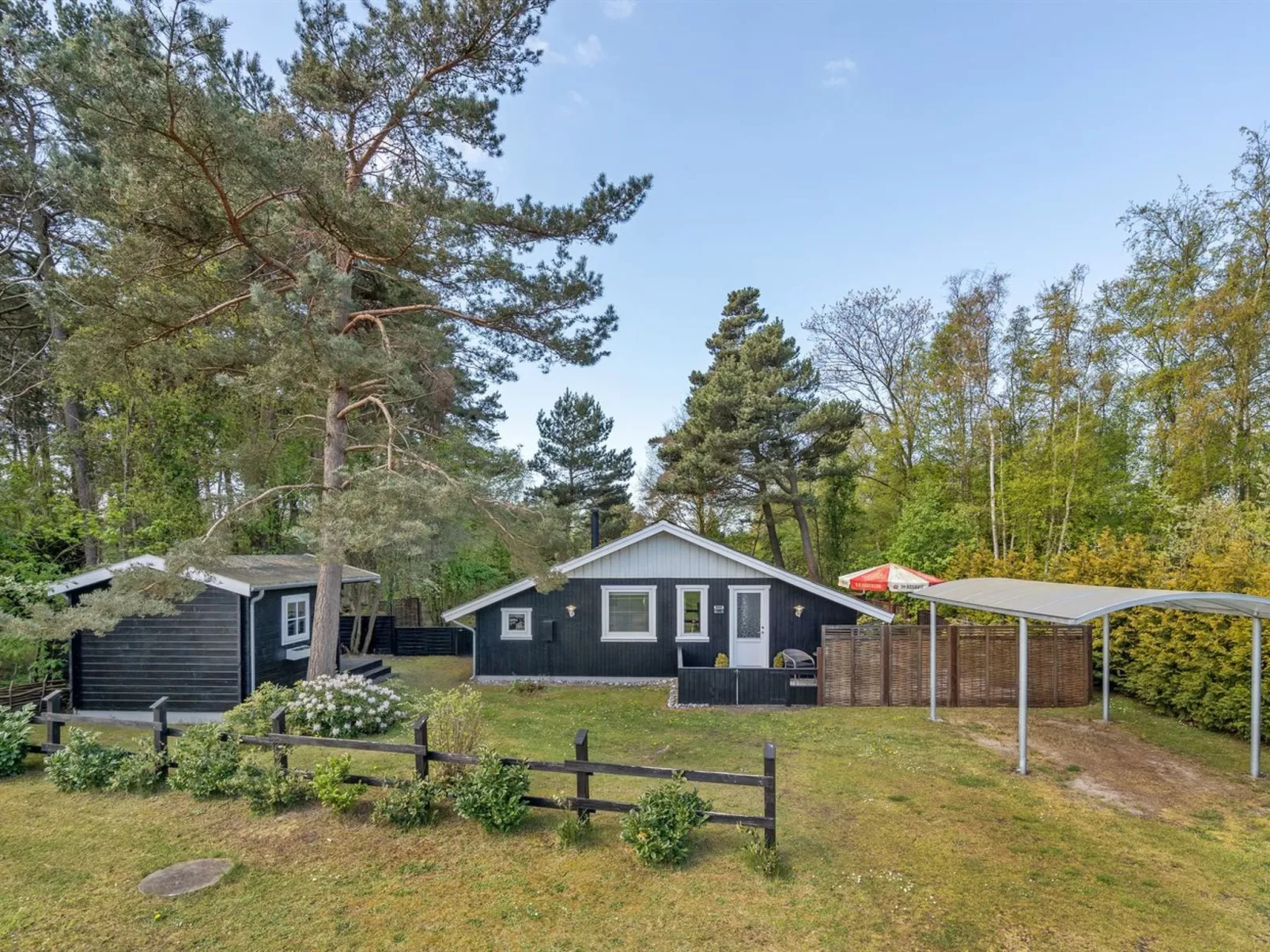 "Eweline" - 75m from the sea