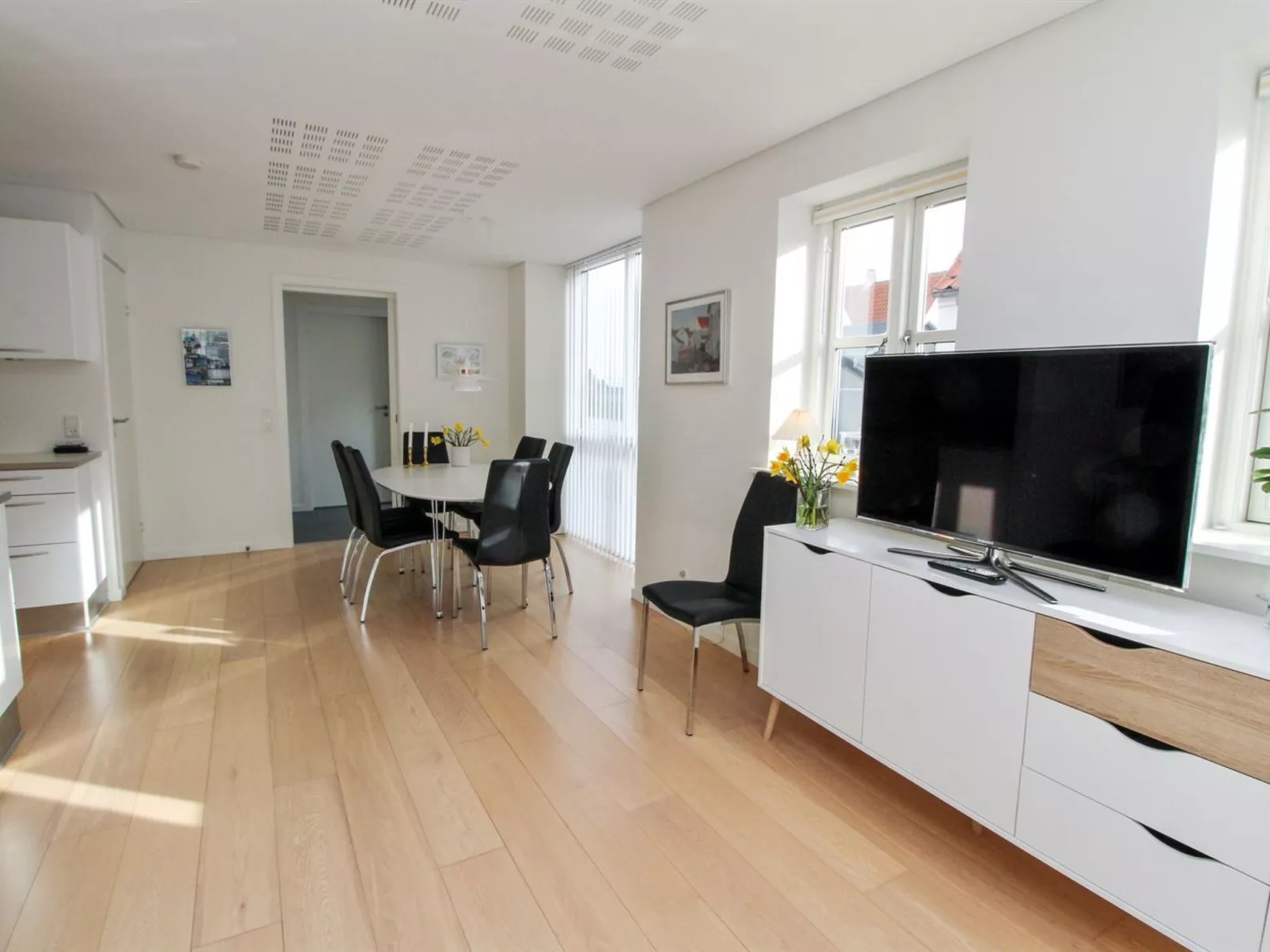 "Gisken" - 600m from the sea