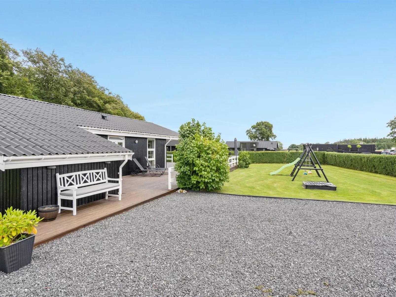 "Darja" - 300m from the sea