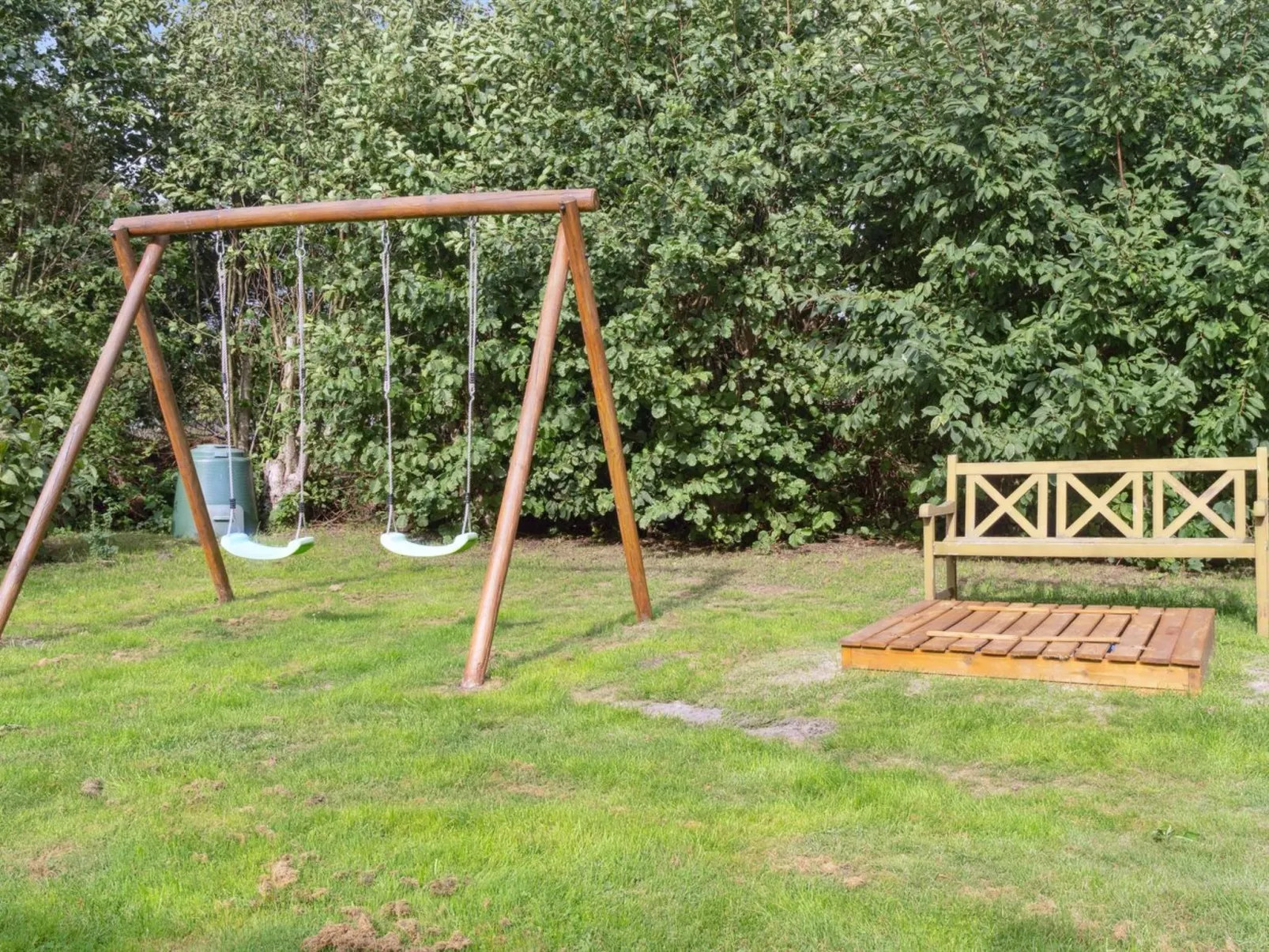 "Aldis" - 300m from the sea