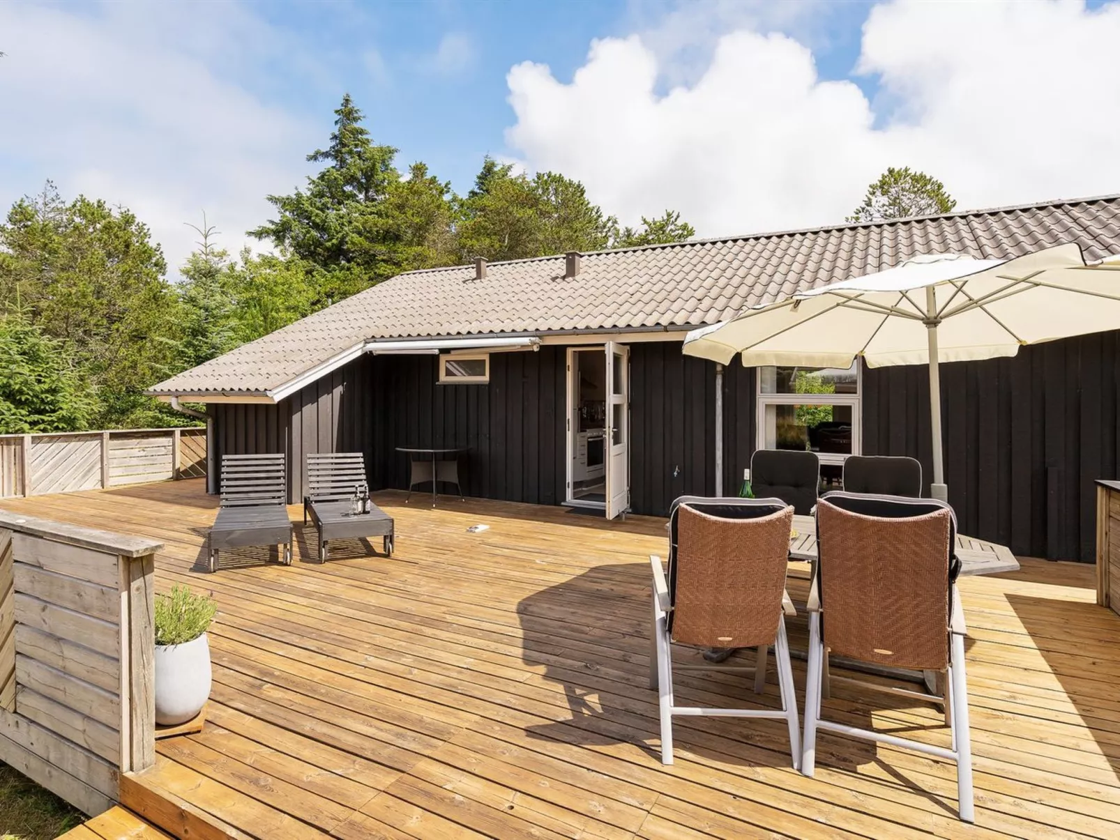 "Snioulf" - 1km from the sea