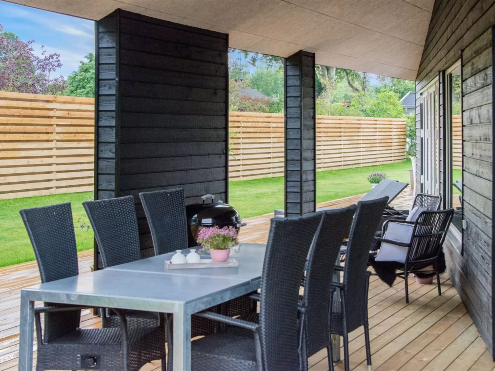 "Dorthie" - 800m from the sea