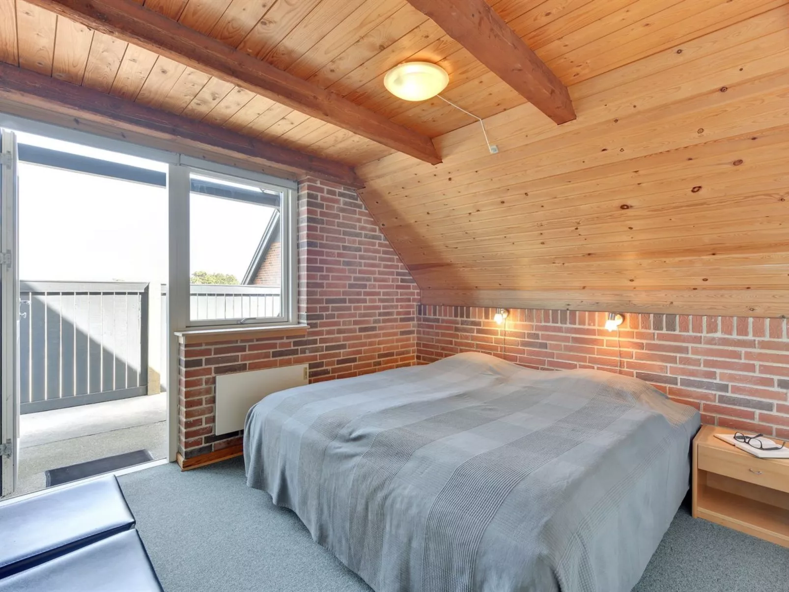 "Wulfhild" - 800m from the sea