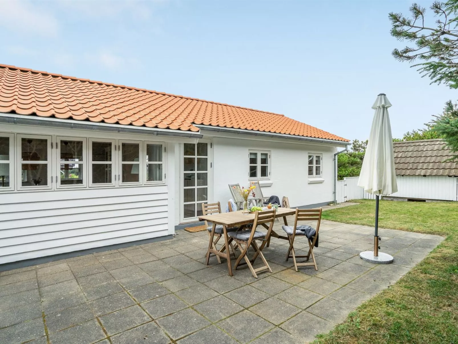 "Meindor" - 350m from the sea-Buiten