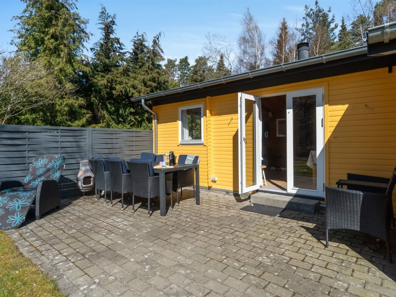 "Heikki" - 700m from the sea