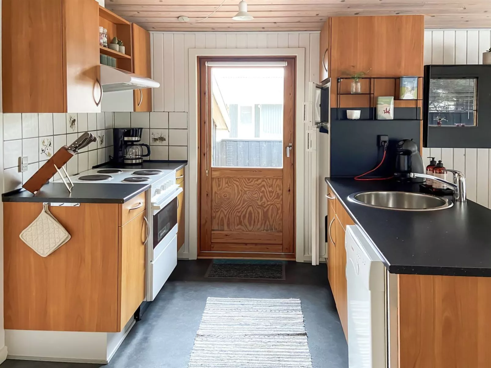 "Francy" - 400m from the sea