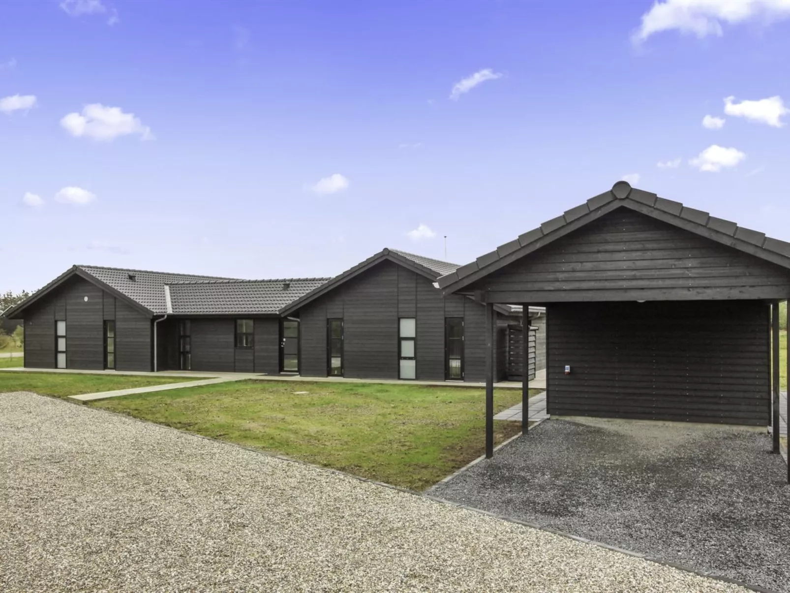 "Juho" - 900m from the sea