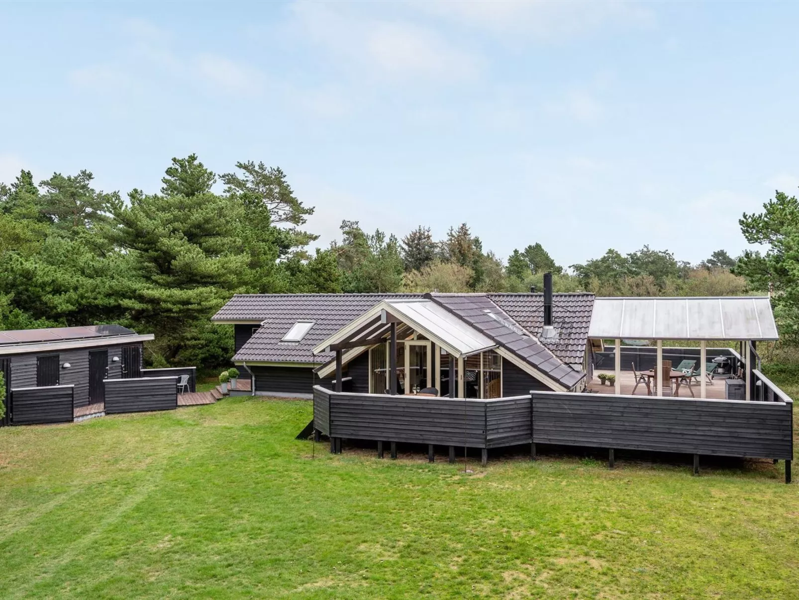 "Medard" - 2km from the sea