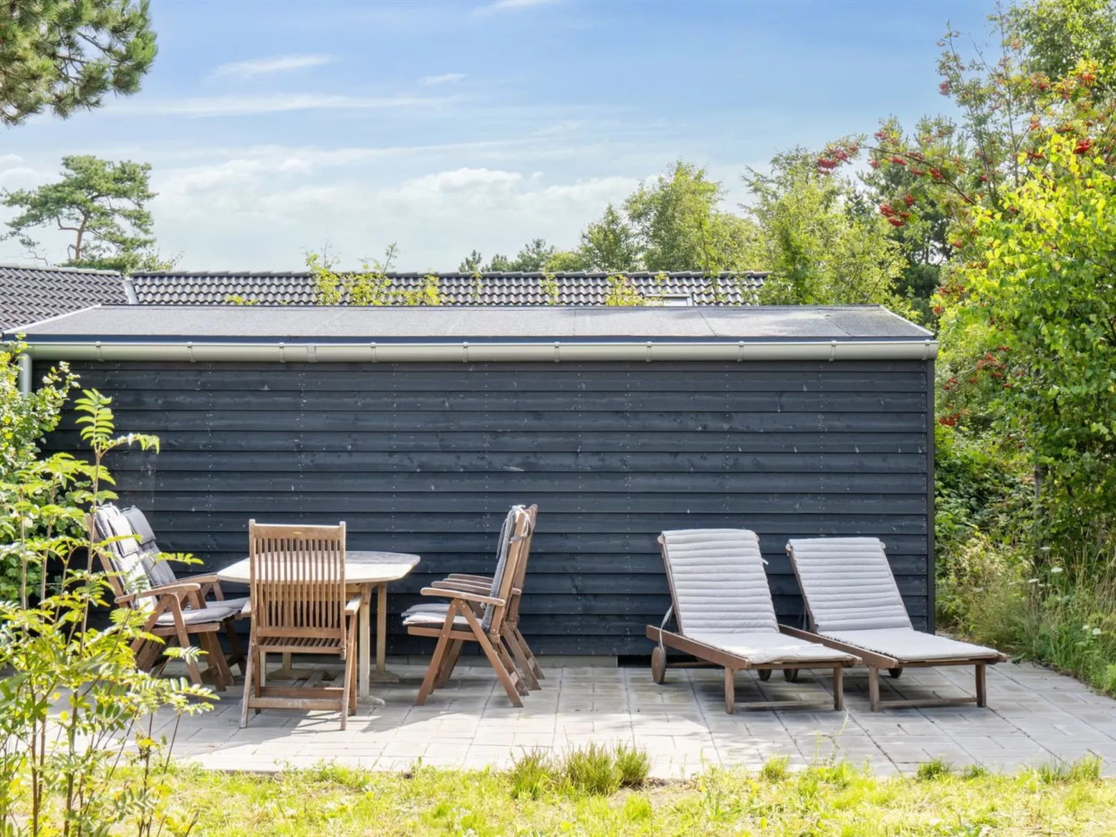 "Gjorgje" - 100m from the sea