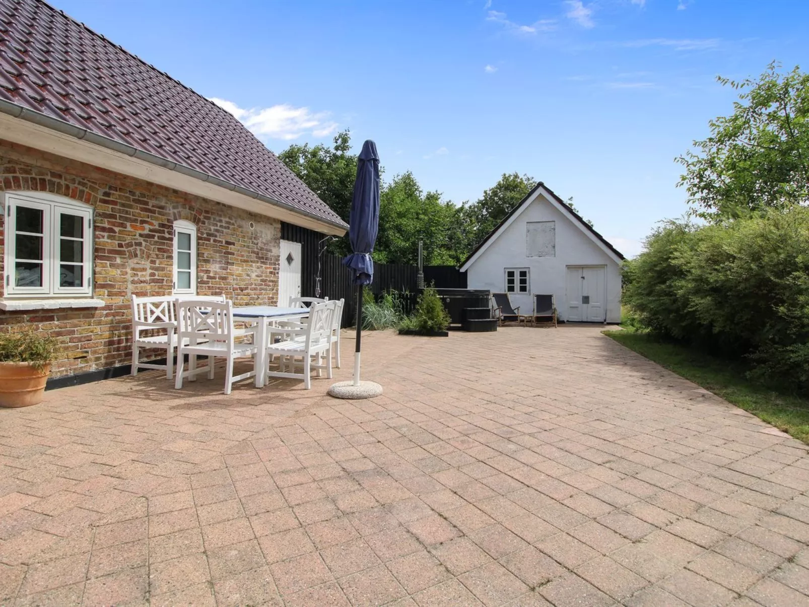 "Malene" - 700m to the fjord