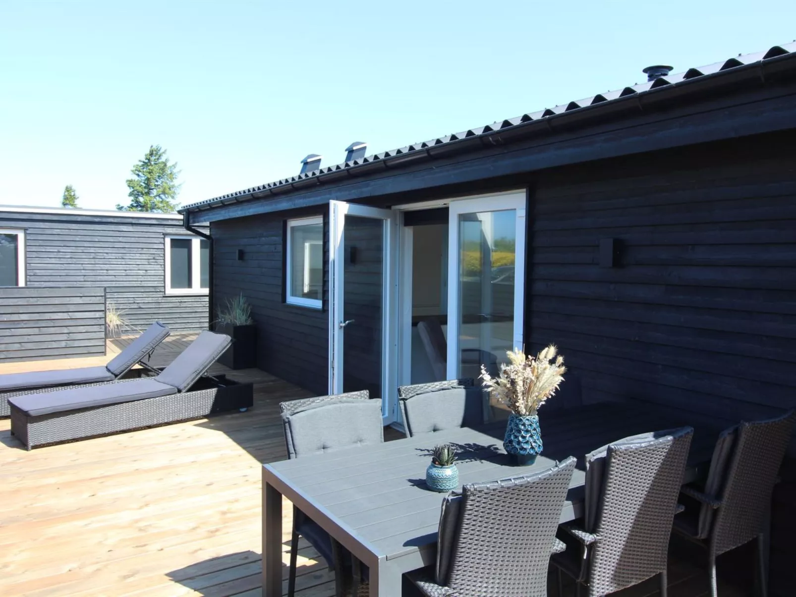 "Kamp" - 700m from the sea