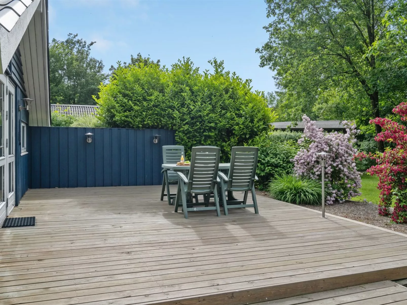 "Athislus" - 30km from the sea