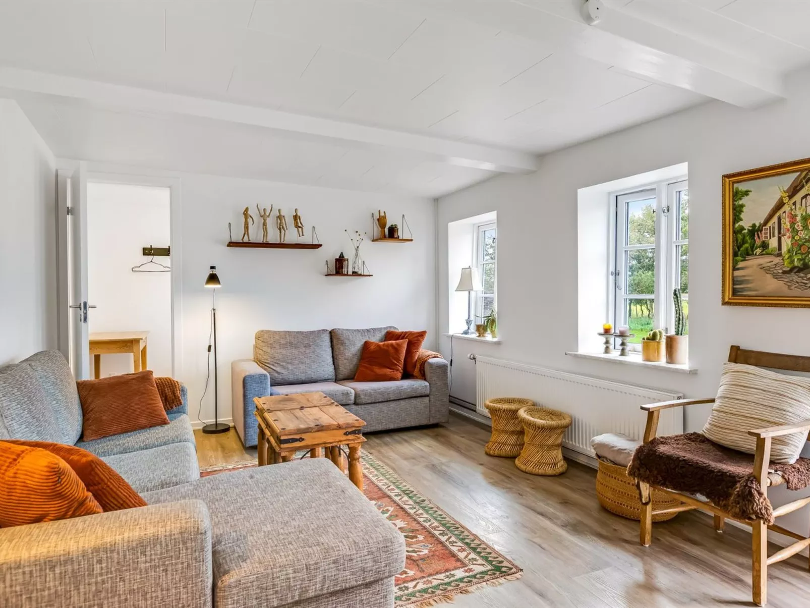 "Dolfine" - 15km from the sea