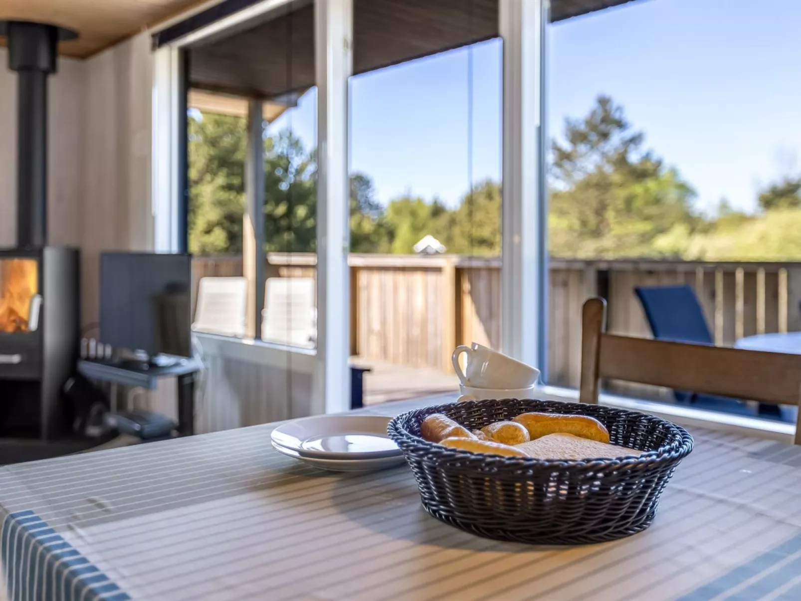 "Sara" - 2.5km from the sea