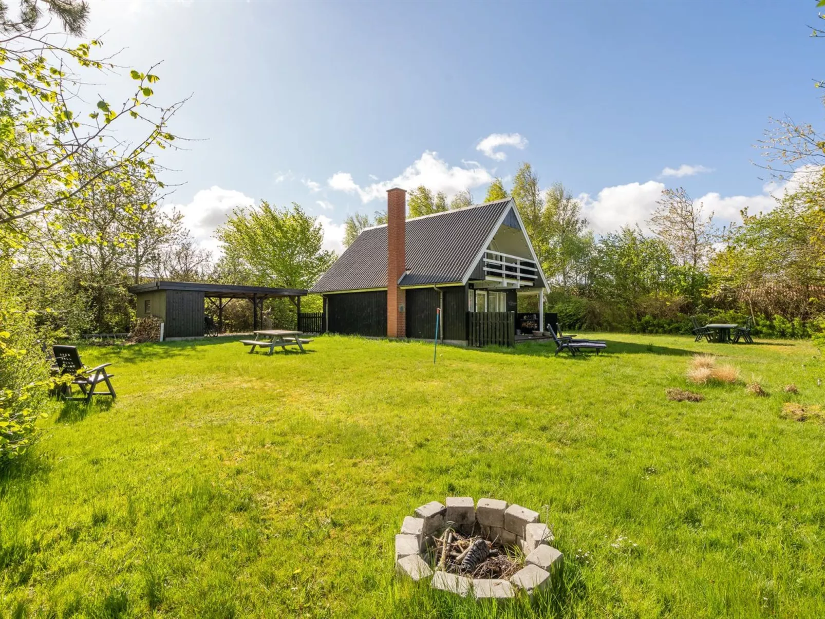 "Thina" - 750m to the fjord