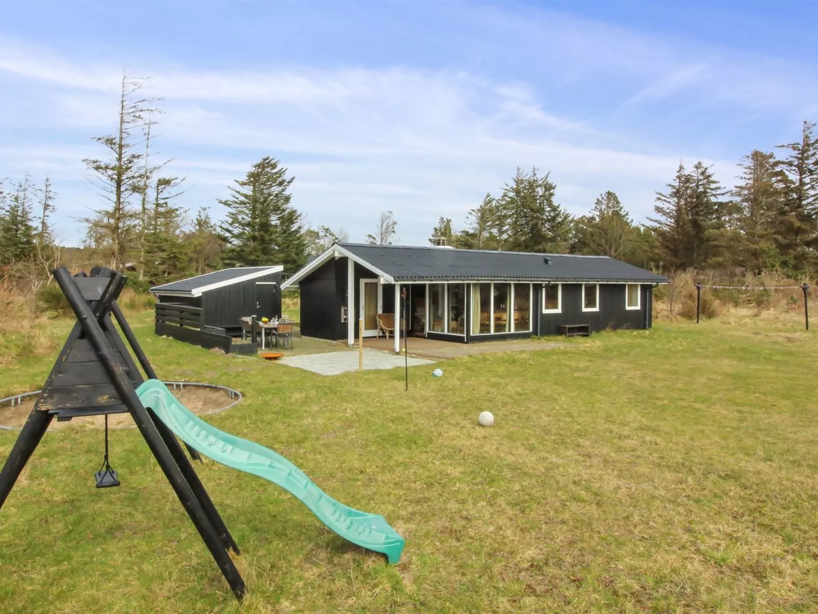 "Nestori" - 950m from the sea