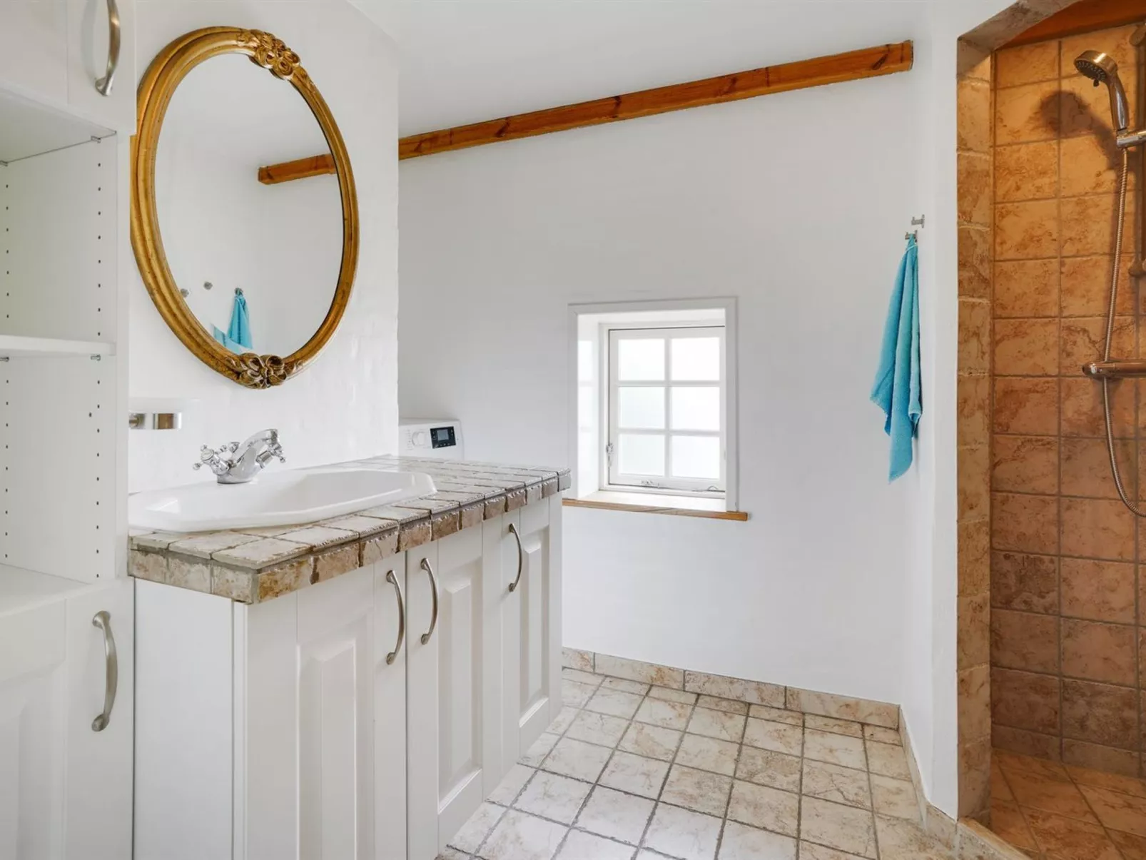 "Faik" - 650m from the sea-Binnen