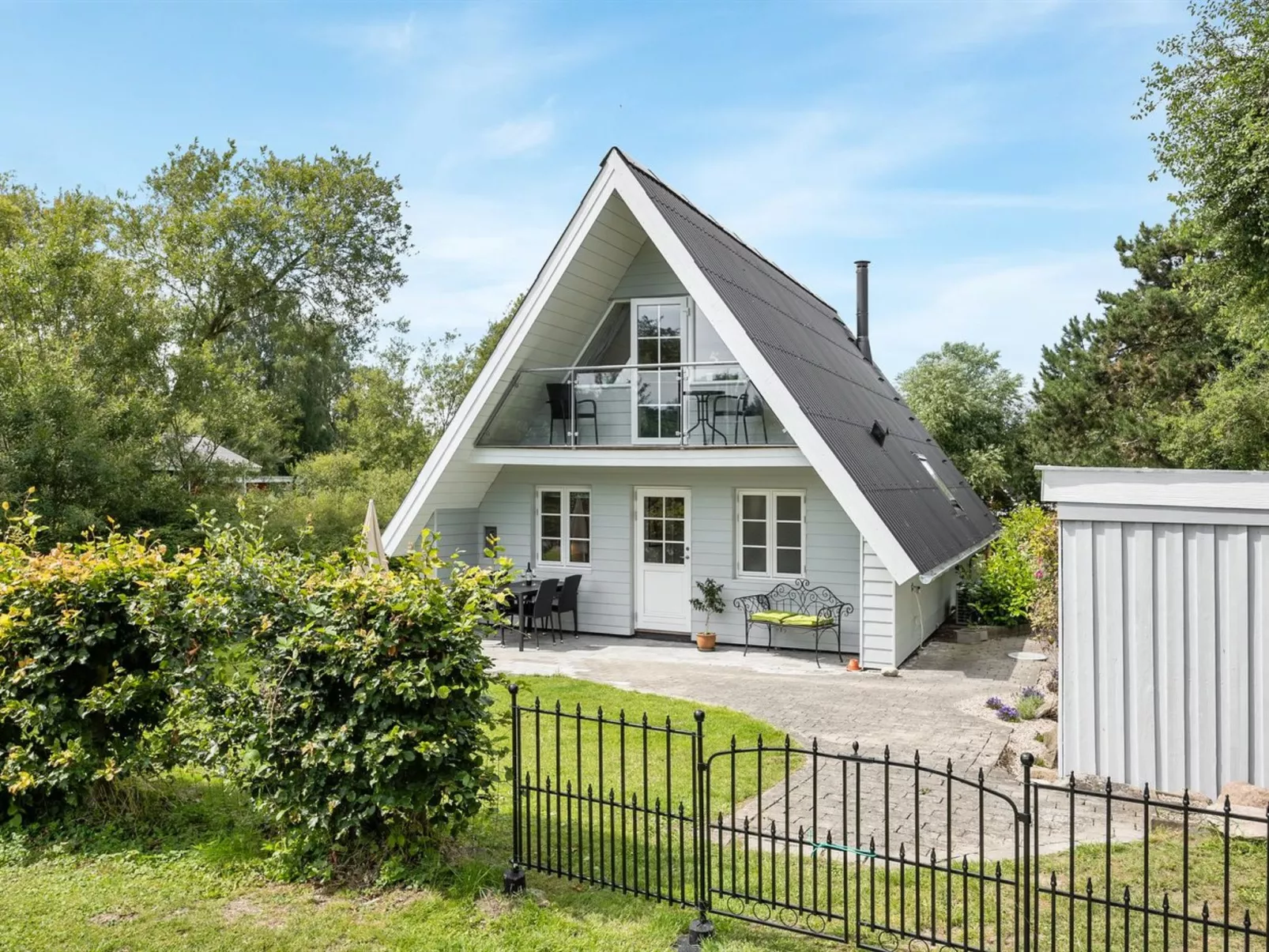 "Thormund" - 350m from the sea