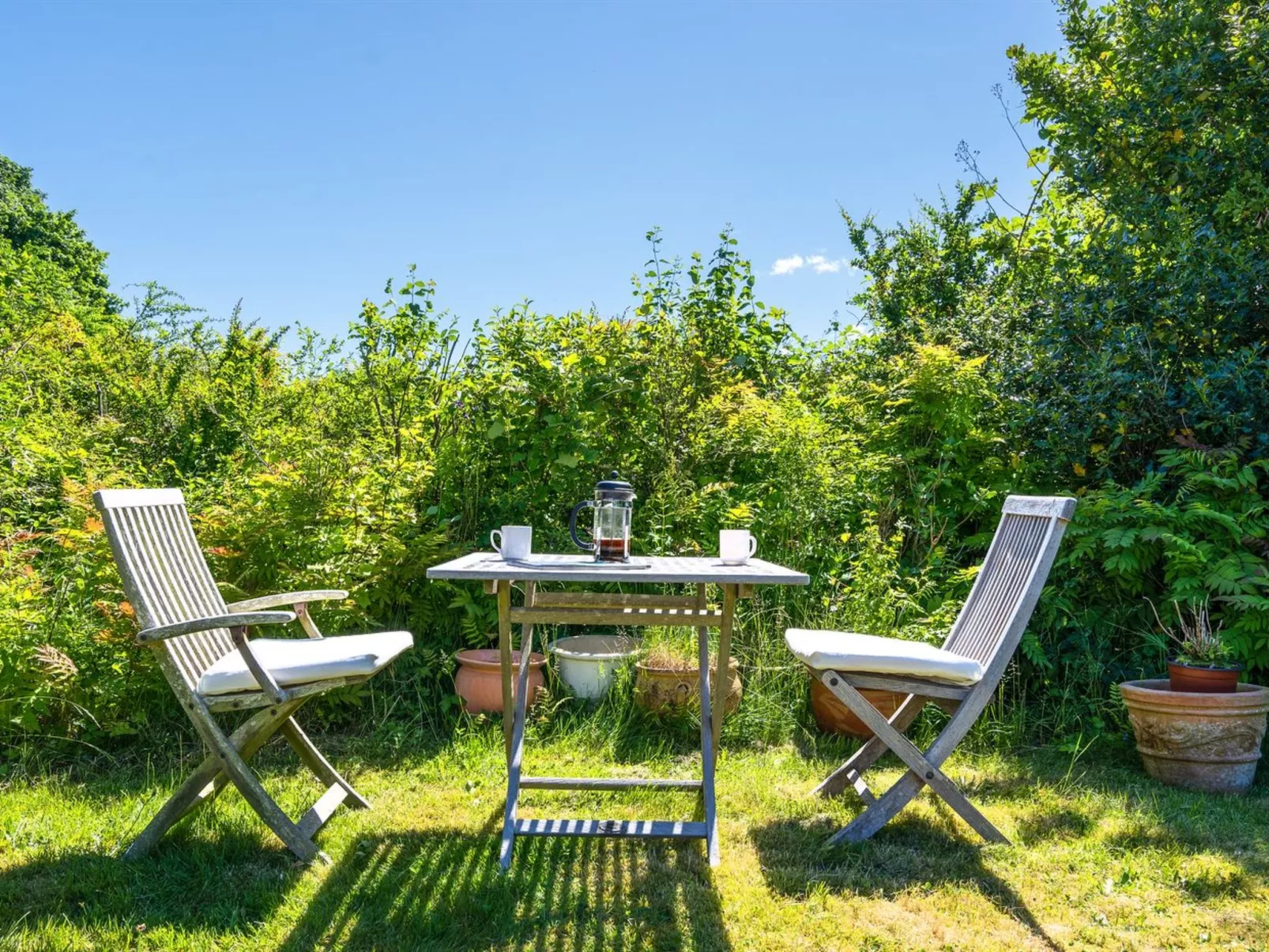 "Naira" - 1.8km from the sea