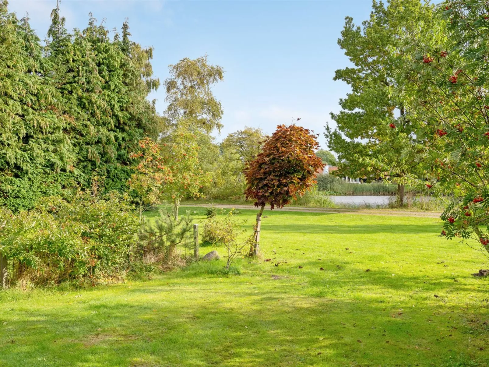 "Aksa" - 400m from the sea