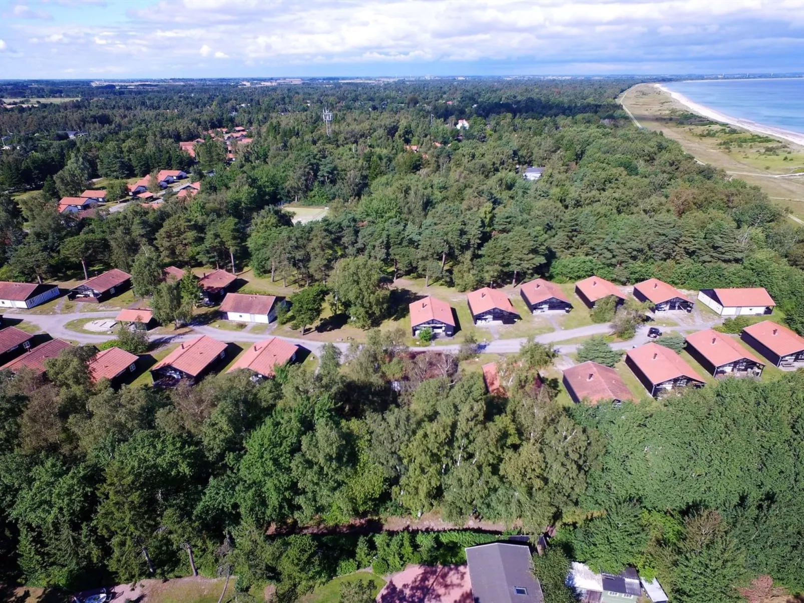 "Iolani" - 250m from the sea