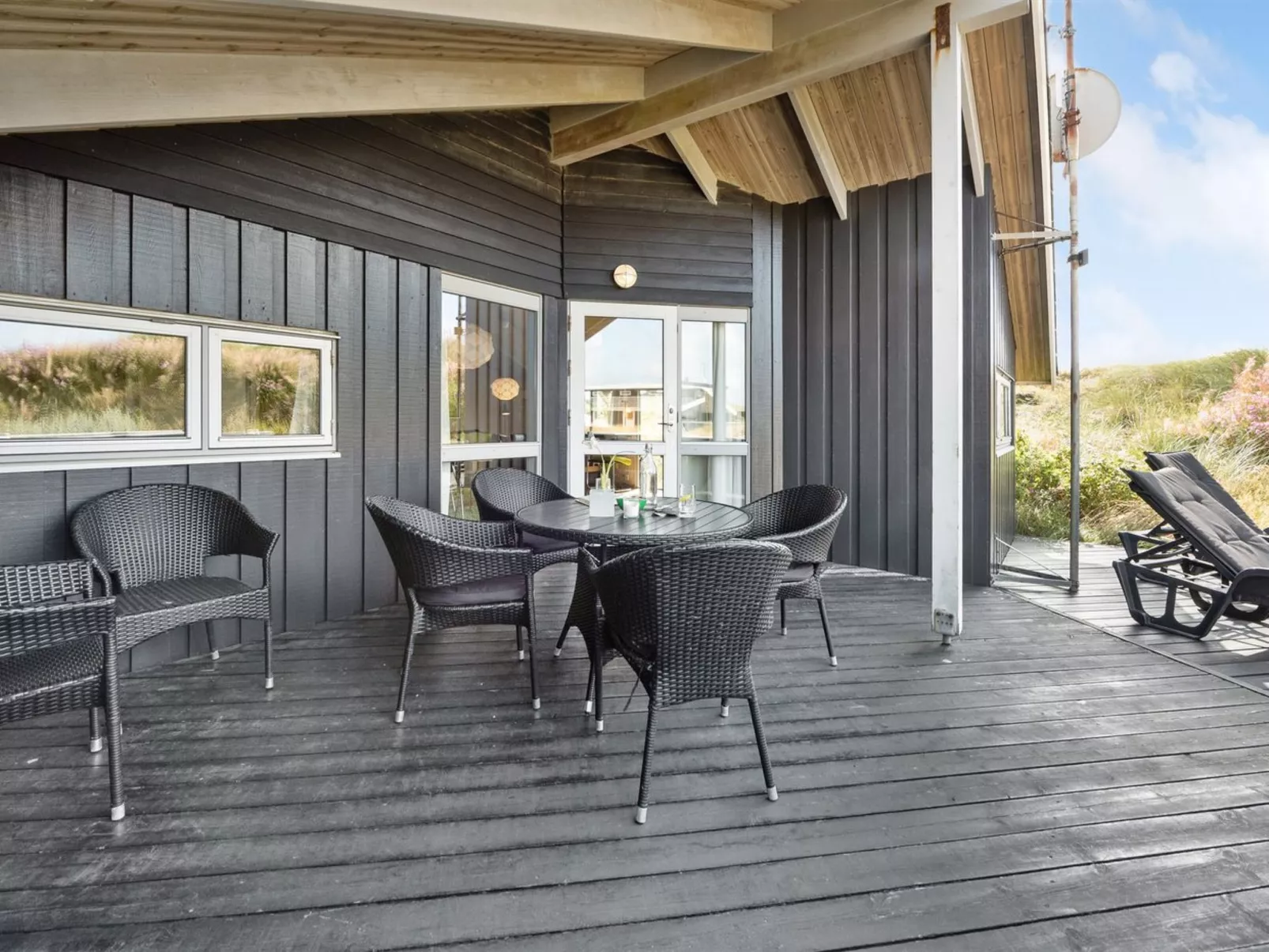 "Clara" - 500m from the sea