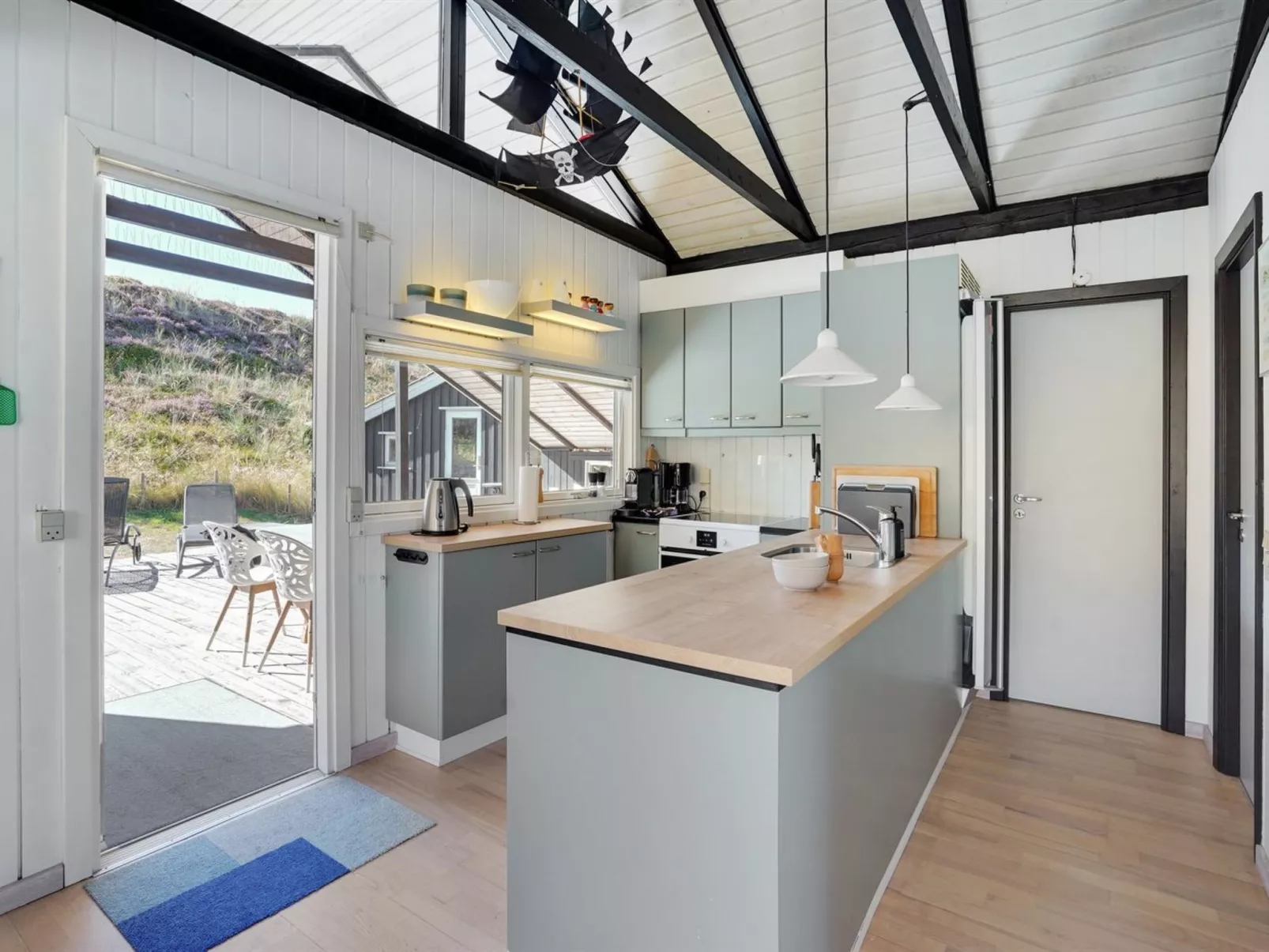 "Aivi" - 700m from the sea