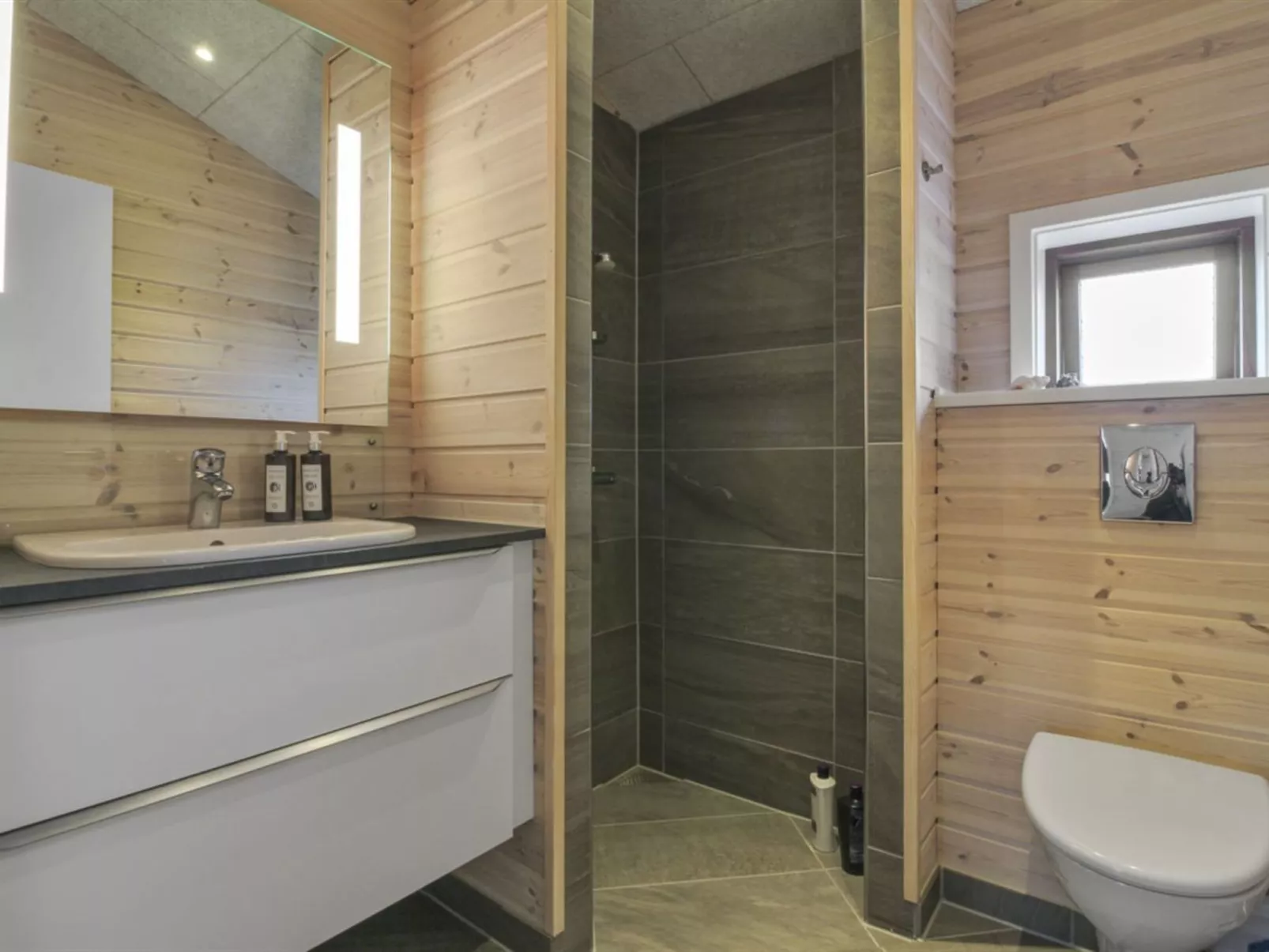 "Tuire" - 250m from the sea