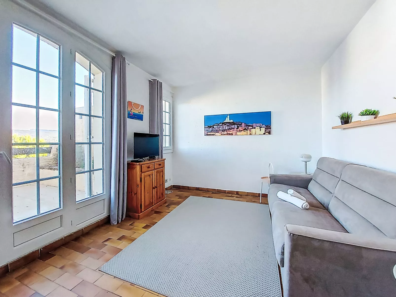 Hameau la Madrague-Binnen