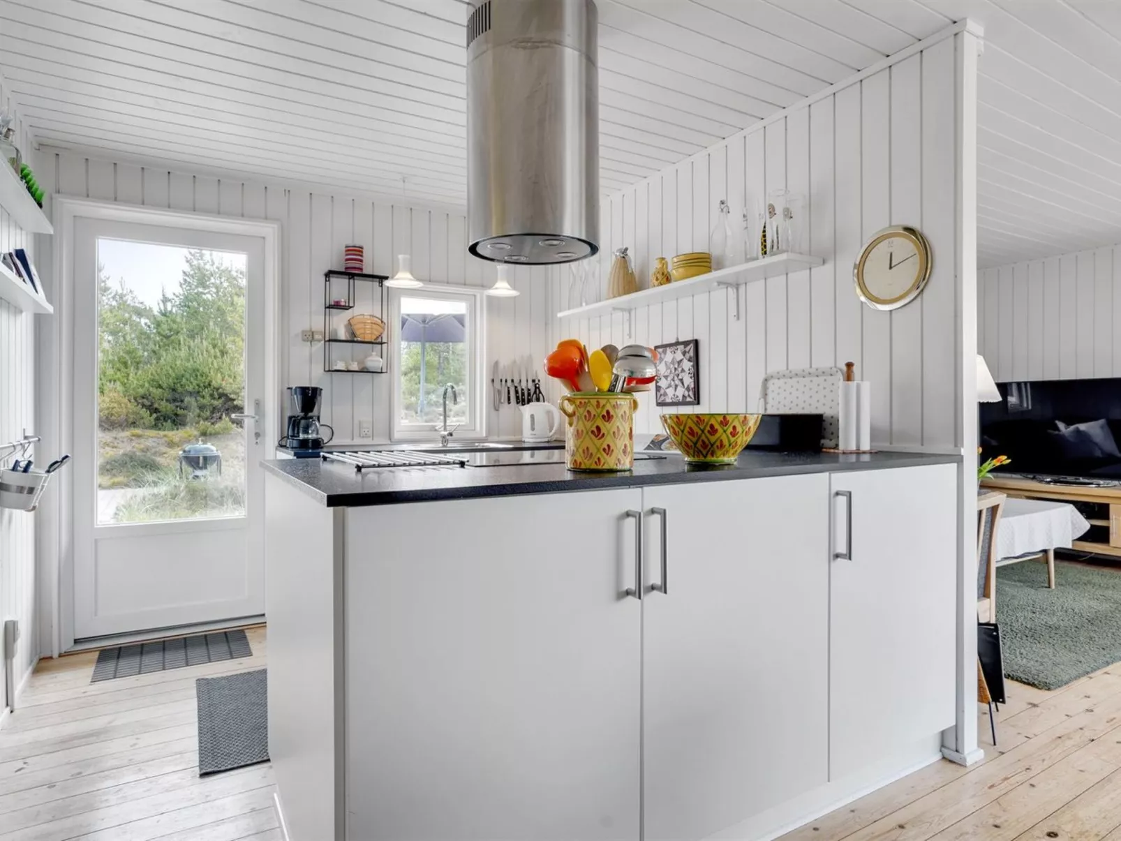 "Fredrikka" - 3.9km from the sea