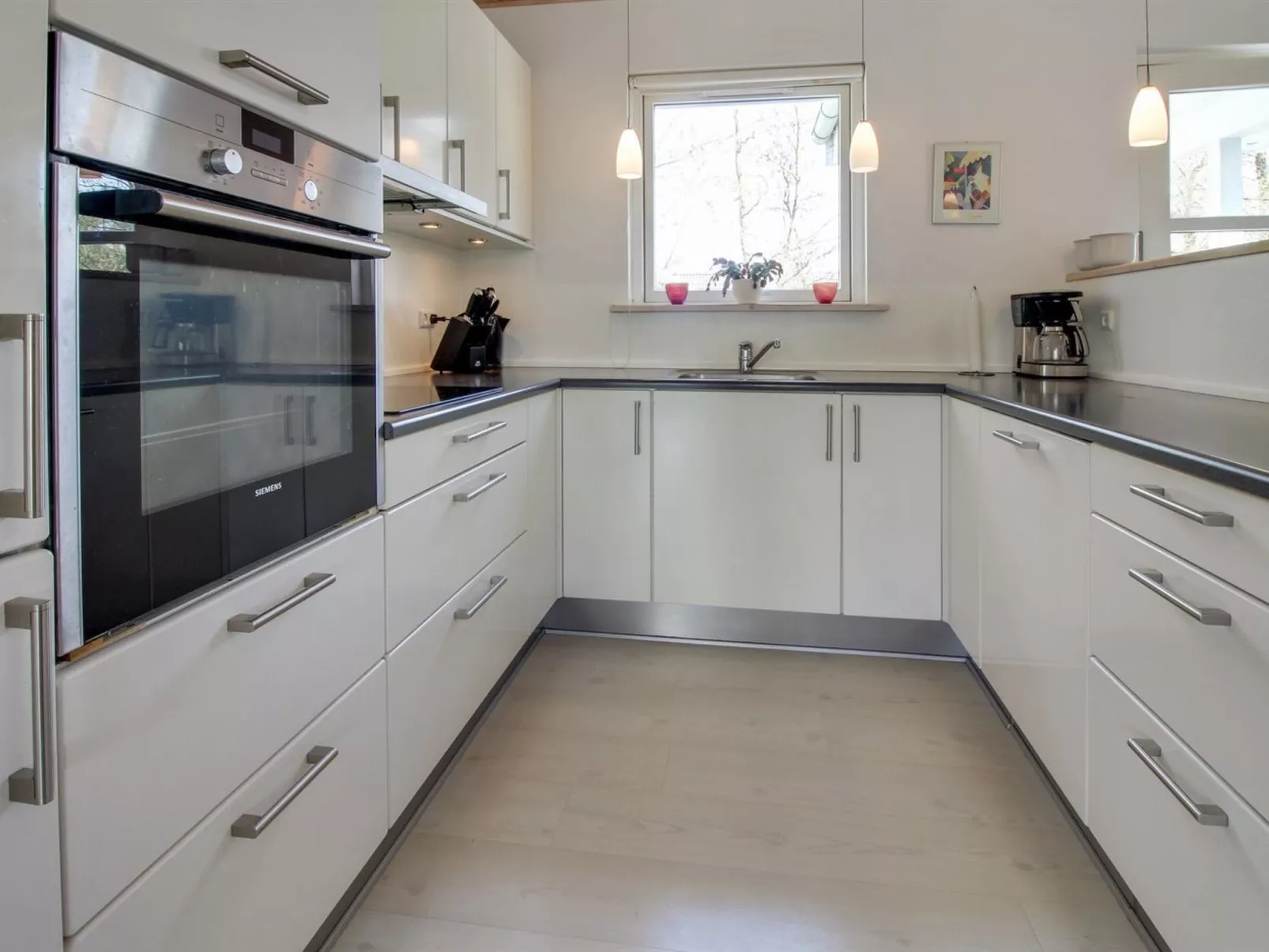 "Börje" - 600m from the sea