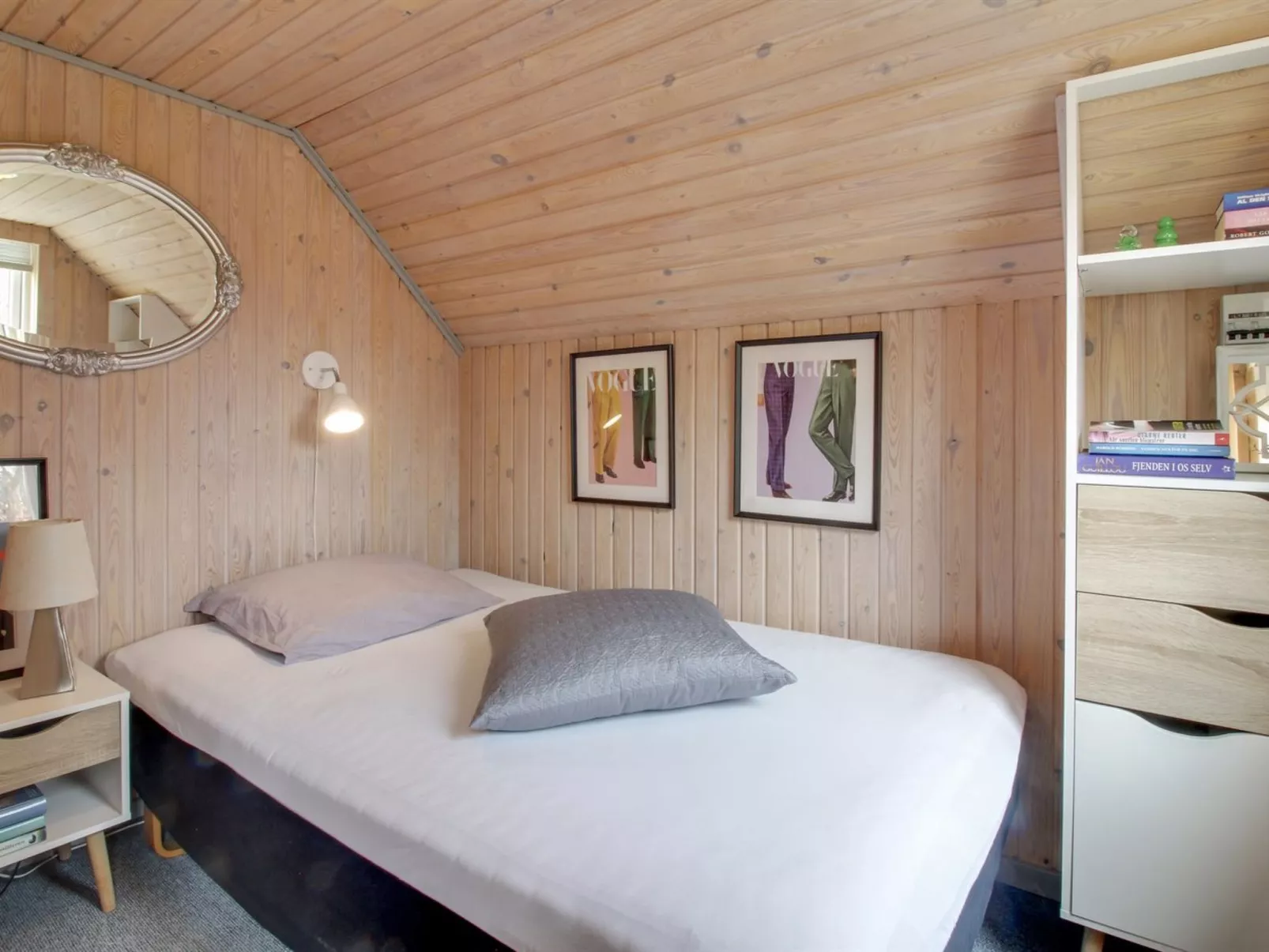 "Ellenor" - 300m to the fjord