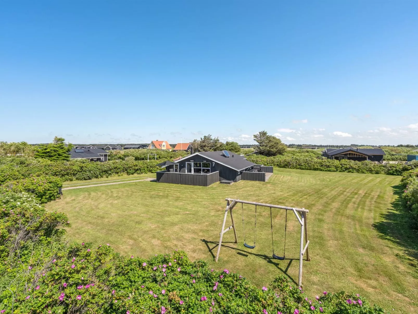 "Biarni" - 300m from the sea