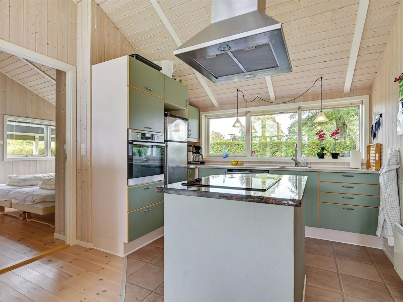 "Tashina" - 200m from the sea